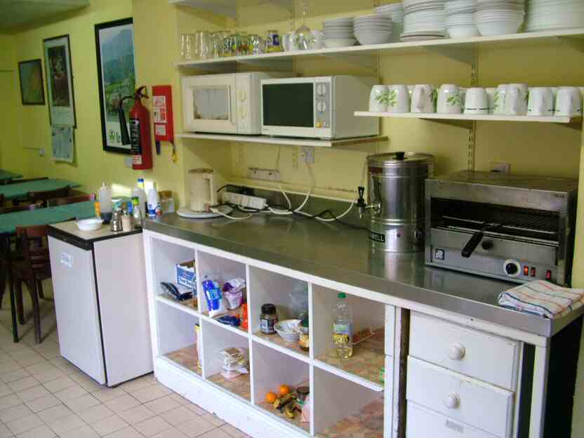 kitchen1.jpg